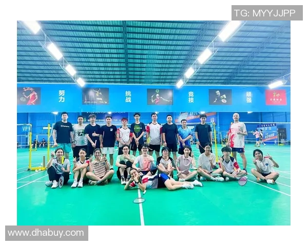 武汉羽毛球队与杭州羽毛球队赛后复盘团队协作的成功与不足分析